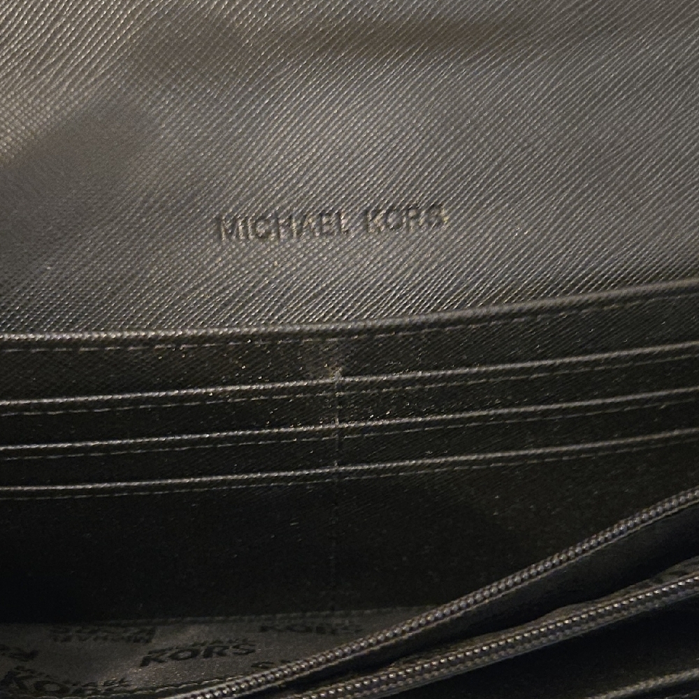 Michael Kors Black Textured Wallet - Picture 5 of 11